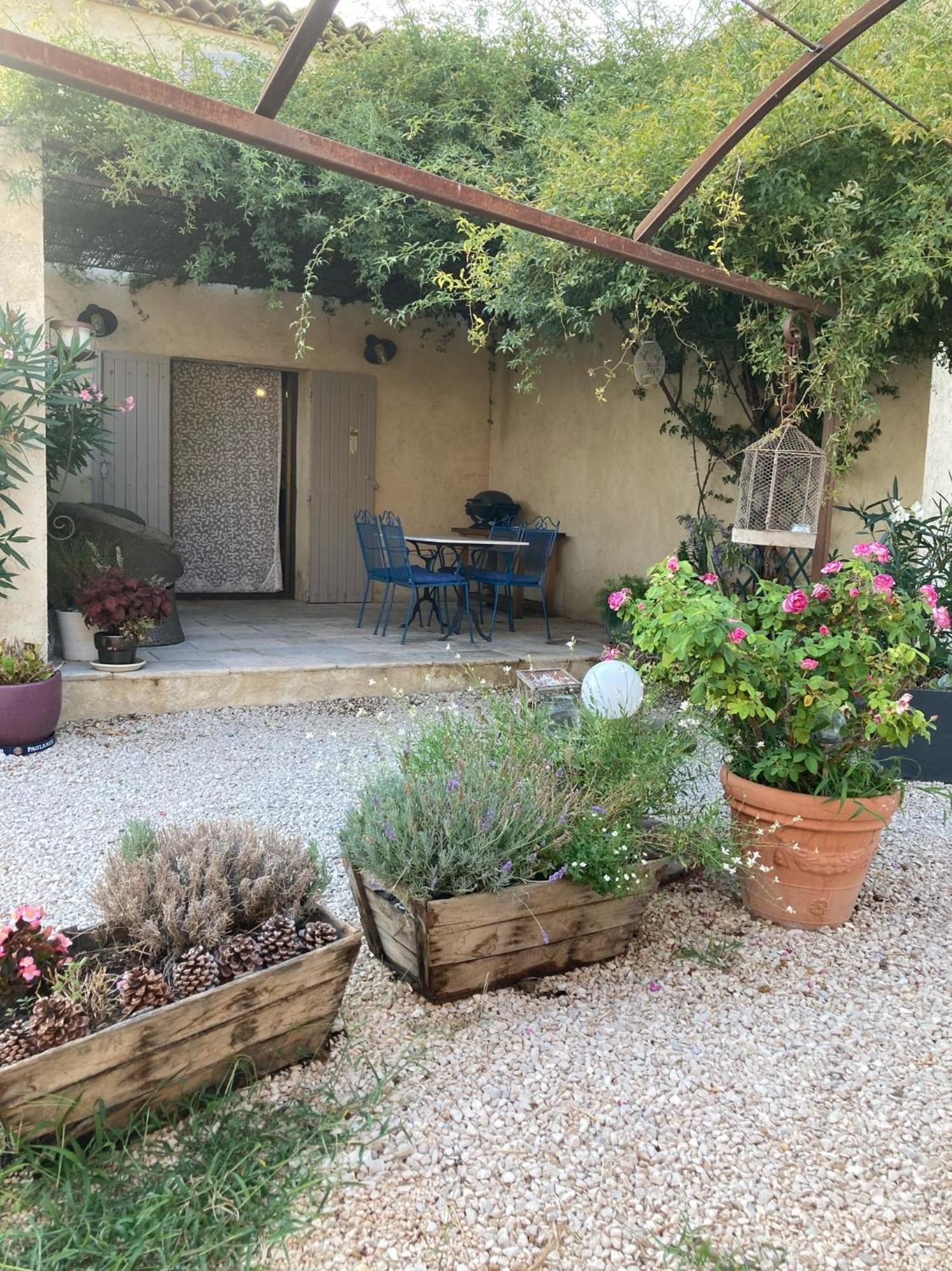 La Petite Garrigue Villa Mérindol Eksteriør billede
